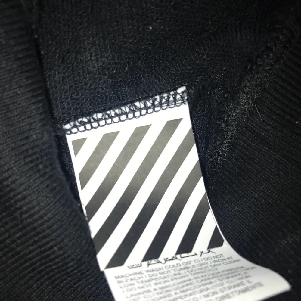 Off-White “Do Not Cross” Crew Neck - image 4